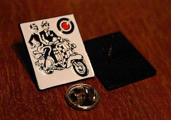 SCOOTER LOVE AFFAIR PIN