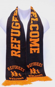 REFUGEES WELCOME SCARF