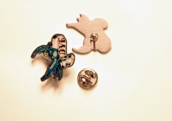 SWALLOW HATE PIN