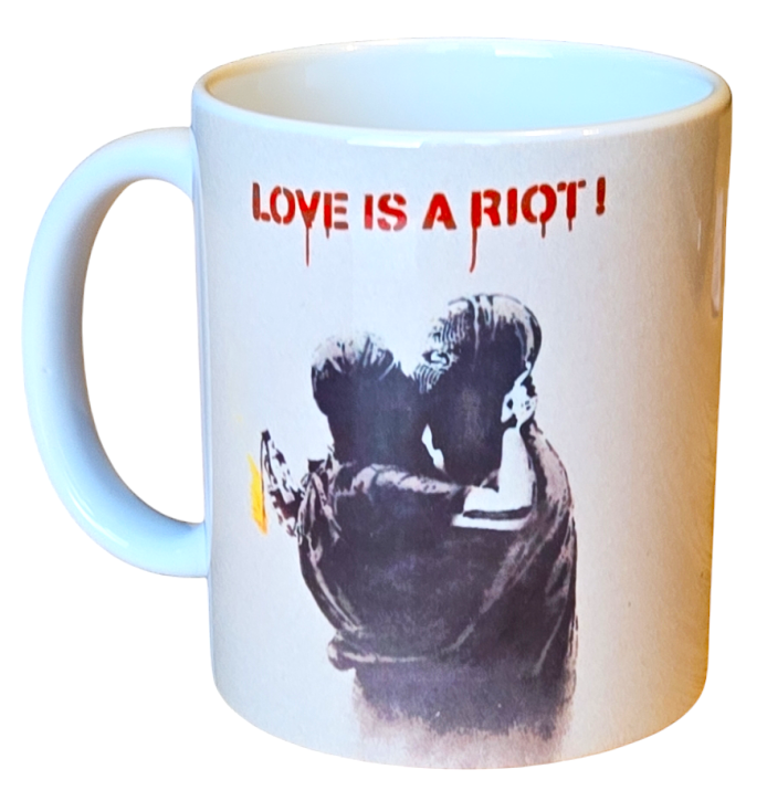 LOVE IS A RIOT KAFFEEBECHER